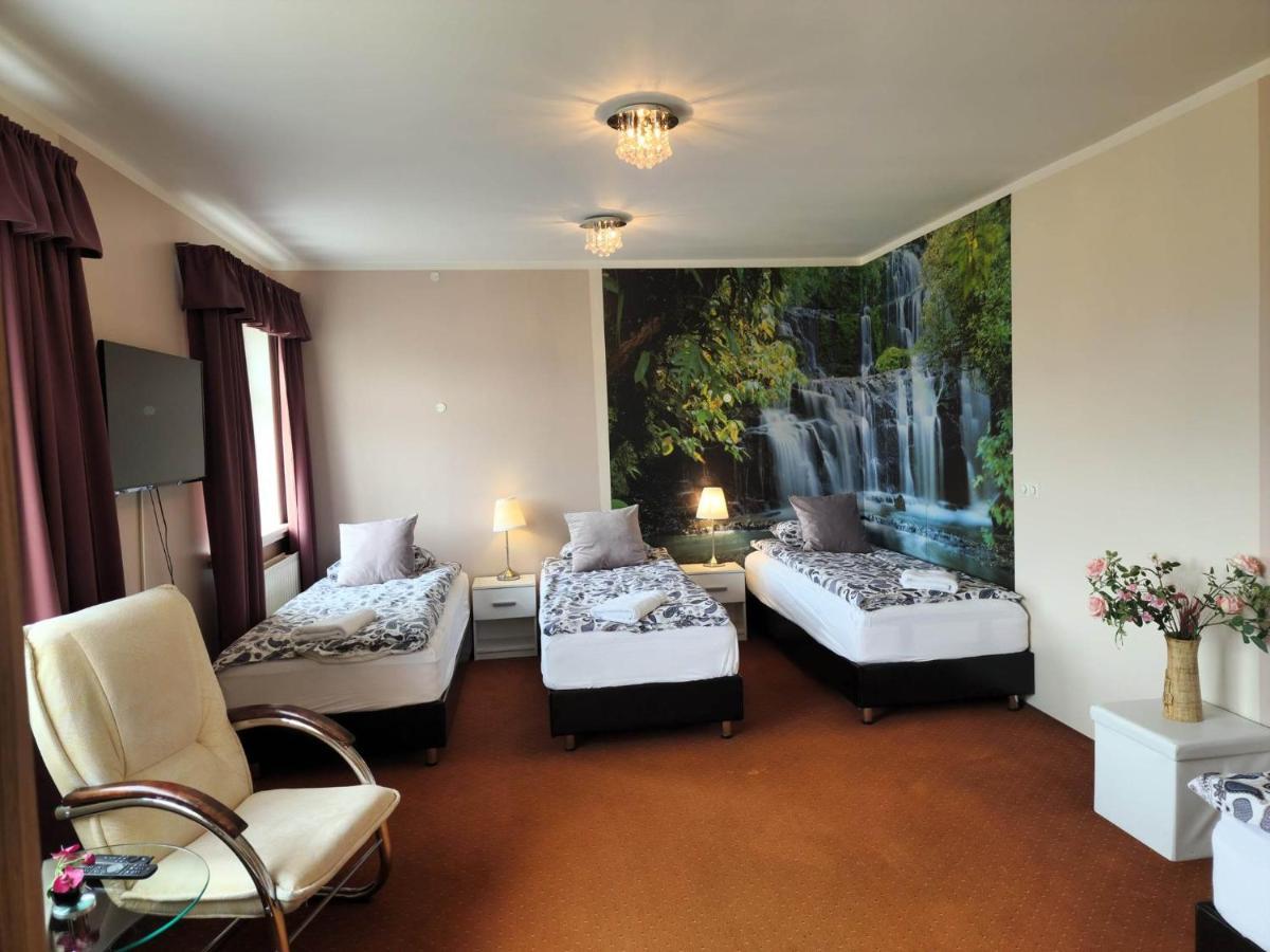 Kiljan Apartments & Rooms Blonduos Exterior photo